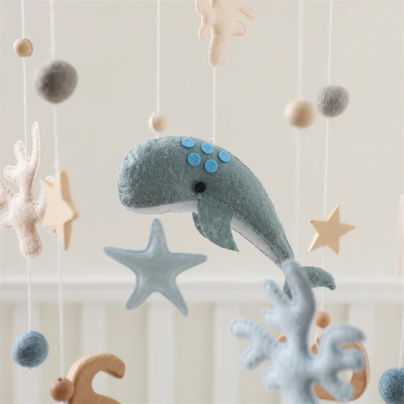 Mobile Bébé Baleine - Baleine Grise Pois Bleu - Mobile bébé