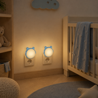 Deux veilleuses bébé ours bleues diffusant une lumière douce